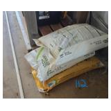 13-13-13 Fertilizer Qty 2 and 1 bag garden soil
