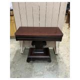 TURRET TOP TABLE