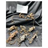 8 steel animal traps