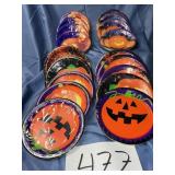 Halloween paper plates (NOS) see pics for amount