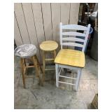 ASSORTED STOOLS