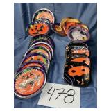 Halloween paper plates (NOS) see pics for amount