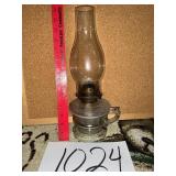 Finger hole oil lamp