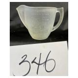 Vintage glass bake D handle 2 cup measuring cup