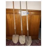 3 Long handled spades see pics for condition