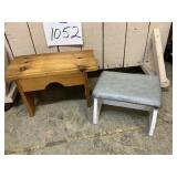 2/ small benches, one wood one wood with pad