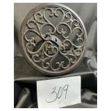 13 inch cast aluminum hose hanger