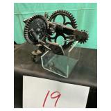 Vtg cast -iron apple peeler pearer