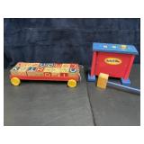 2 WOODEN TOYS