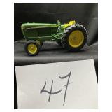 Ertl John Deere 2440 utility tractor diecast