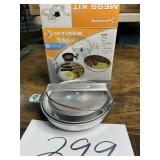 Five piece outdoor mess kit