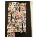 1969 TOPPS BASEBALL CARDS (32)