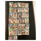 1969 TOPPS BASEBALL CARDS (32)