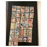 1969 TOPPS BASEBALL CARDS (32)