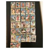 1969 TOPPS BASEBALL CARDS (32)