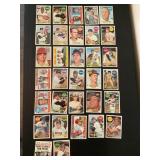 1969 TOPPS BASEBALL CARDS (32)