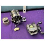 Fishing reels lot, including penn and Shimano