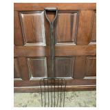 8 TINE PITCHFORK
