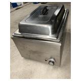 Commercial electric warmer with insert pan and