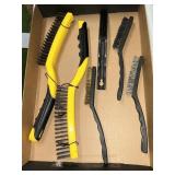 Wire and plastic brushes lot
