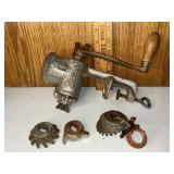 #1 universal grinder with extra blades