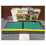 Bifold pet ramp