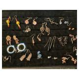 EARRING LOT