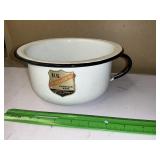Single handled enamel ware
