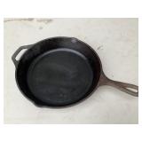 LODGE CAST SKILLET