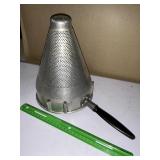 China con strainer