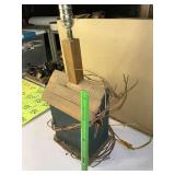 Country craft style lamp