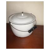 ENAMEL POT