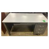 METAL DESK
