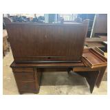 L-SHAPED DESK W/ LEFT RETURN