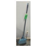 Broom & Dust Pan