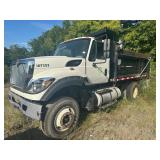 2018 INTERNATIONAL DUMP TRUCK  (82,257 Miles)