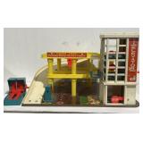 1970s Fisher Price Little People Parking Ramp Toy
