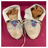 Floral Beaded American Indian Moccasins