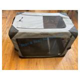 Portable Pet Carrier with Mesh Panels