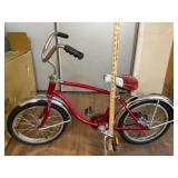 Schwinn Small Childï¿½s Bike in Red