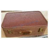 Brown Samsonite Train Case With Brass Hardware