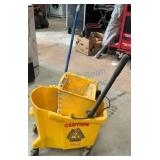 Commercial Mop Bucket With Wringer