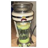 Classic Electric Blender with Glass Jar