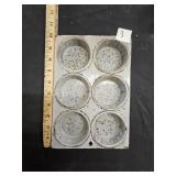 Vintage Gray Speckled Graniteware Muffin Pan