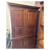 Henkel Harris armoire