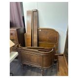 Pair of twin size beds