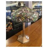 Metal base stained glass lamp
