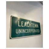 Leach town sign