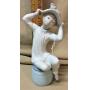 Lladro #1147 Girl with Bonnet, Matte Finish