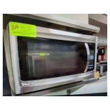 MAGIC CHEF MICROWAVE